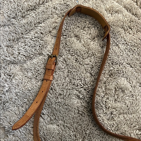 Louis Vuitton Crossbody Bag - Picture 6 of 6